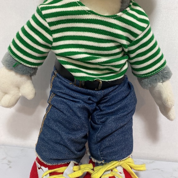 Vintage Bugs Bunny plush - Picture 3 of 5